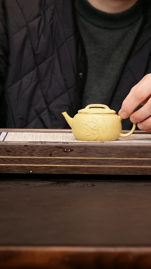 茶壶紫砂本绿 汉瓦 泥绘