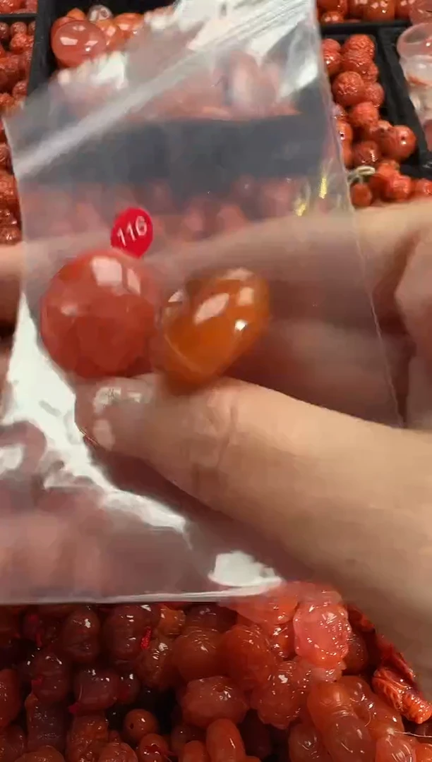 颈饰未镶嵌南红玛瑙1