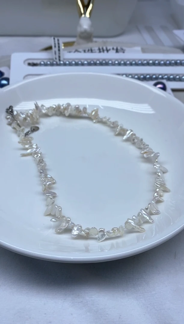 颈饰未镶嵌淡水珍珠花瓣