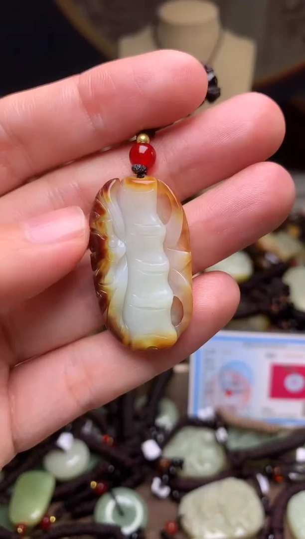 颈饰未镶嵌和田玉新疆料青海料清水和田玉吊坠