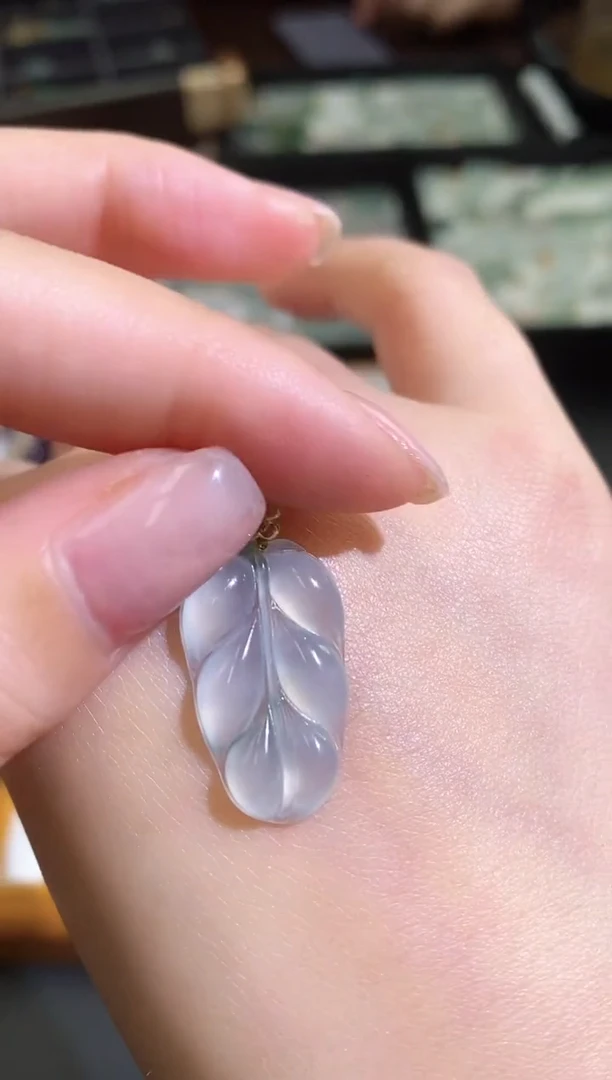 【闪购商品】翡翠颈饰18K金镶嵌202502250111