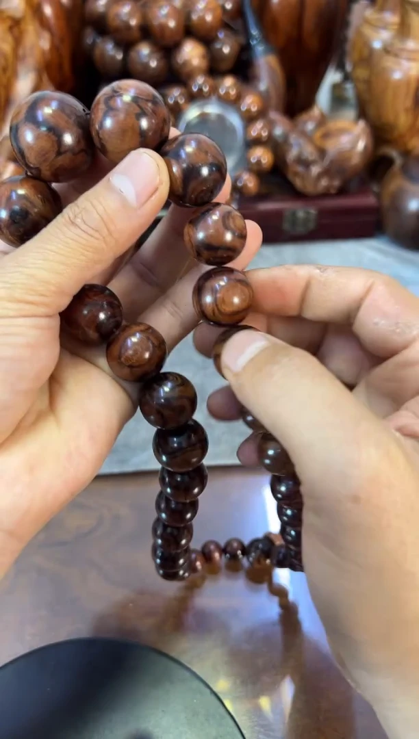 【闪购商品】黄花梨/降香黄檀手串/手链海南黄花梨33罗汉珠手串