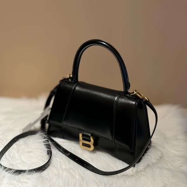 大吉中古/巴黎世家黑金S码光面沙漏斜挎包