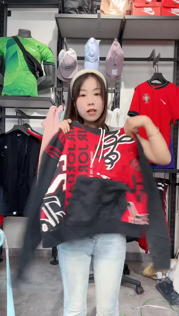 1486   编码 瑕疵款直播间过款为准 尺码 160