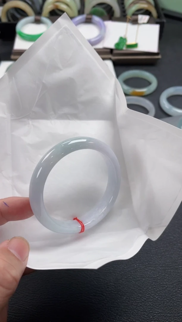 【闪购商品】翡翠手镯未镶嵌有纹