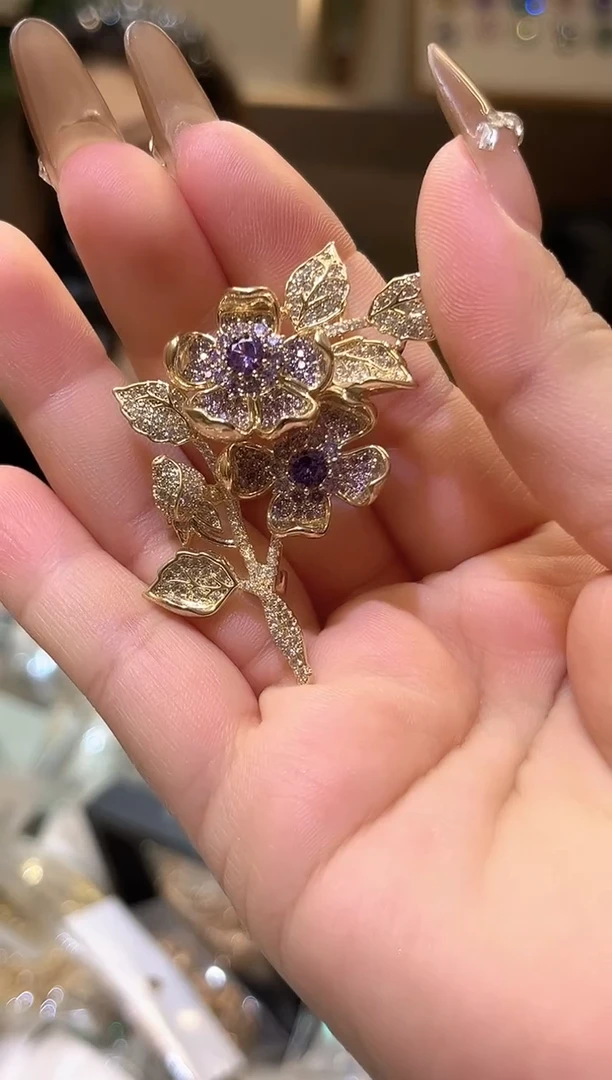 锆石铁合金精品饰界