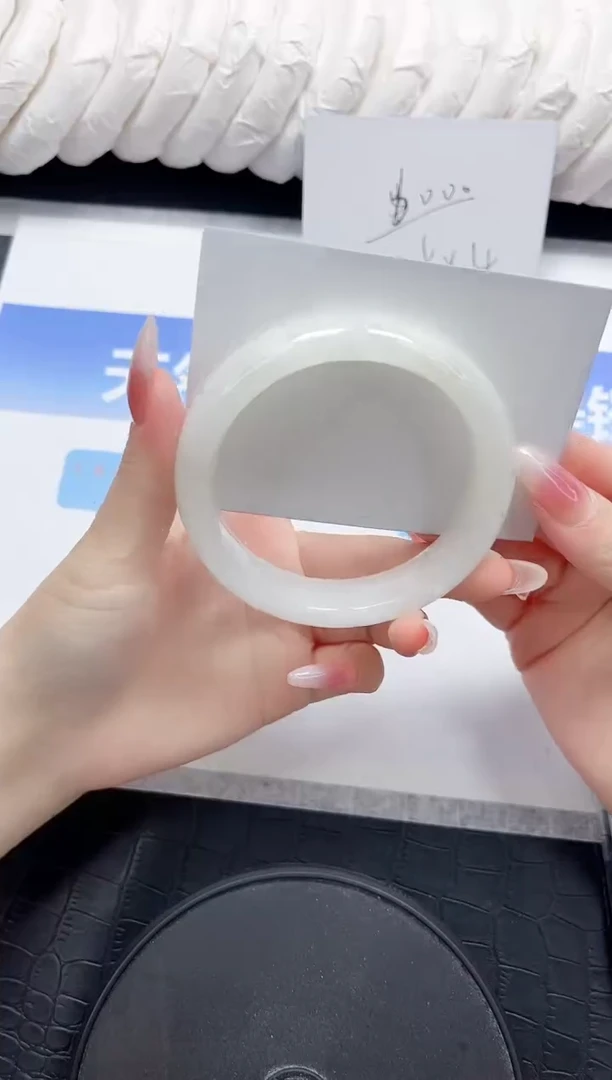 未镶嵌手镯和田玉139-56