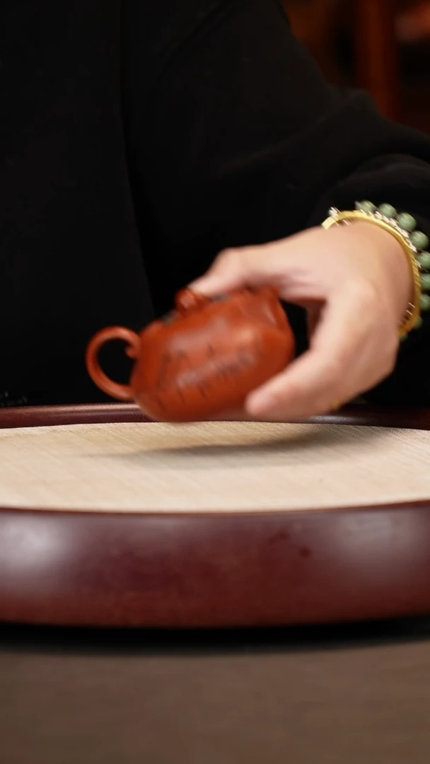 【闪购商品】紫砂茶壶景舟红泥寿桃120c