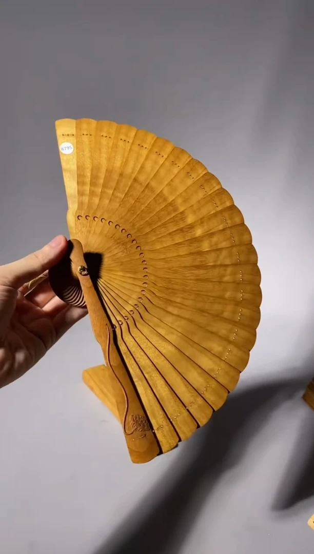 金丝楠?*晴879号18cm小叶桢楠扇子