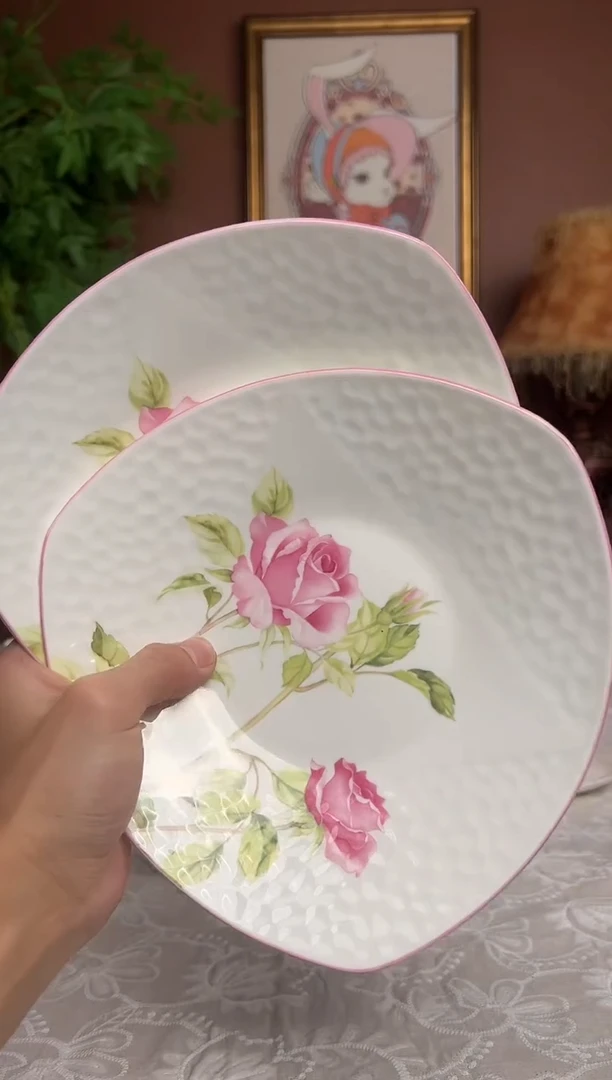 36%以上骨粉骨瓷玫瑰三角盘2个