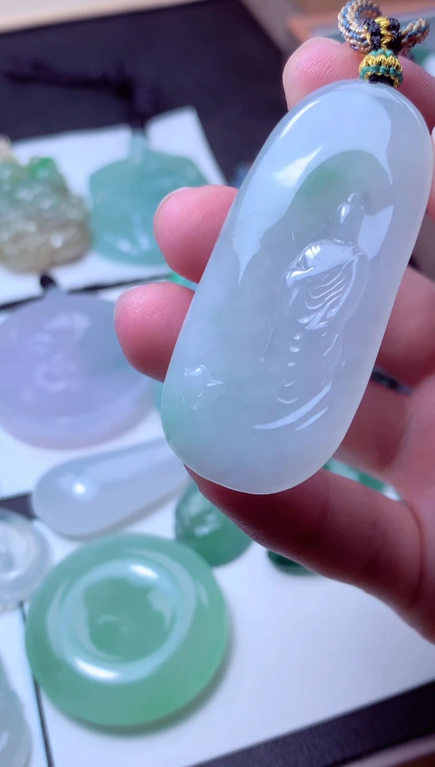 颈饰未镶嵌翡翠天然A货翡翠