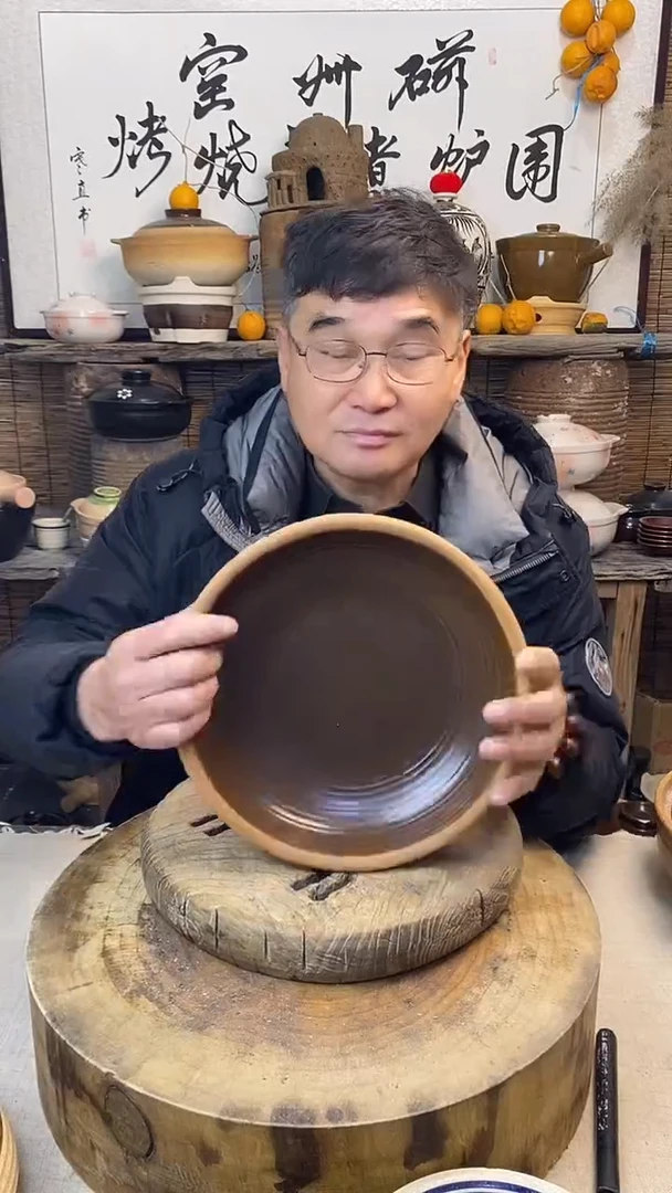 口径26cm复古土菜钵（无盖）