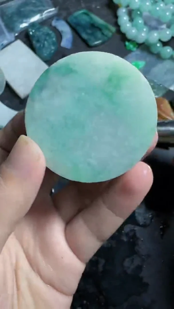 颈饰未镶嵌翡翠天**勤159