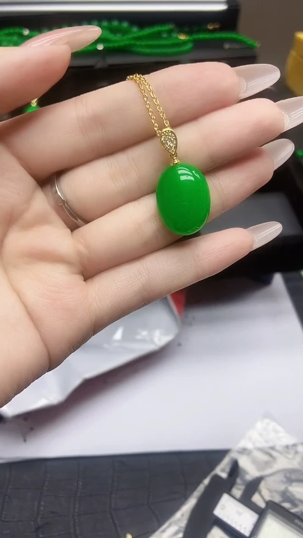 吊坠(不含链)未镶嵌翡翠翡翠蛋面吊坠H460