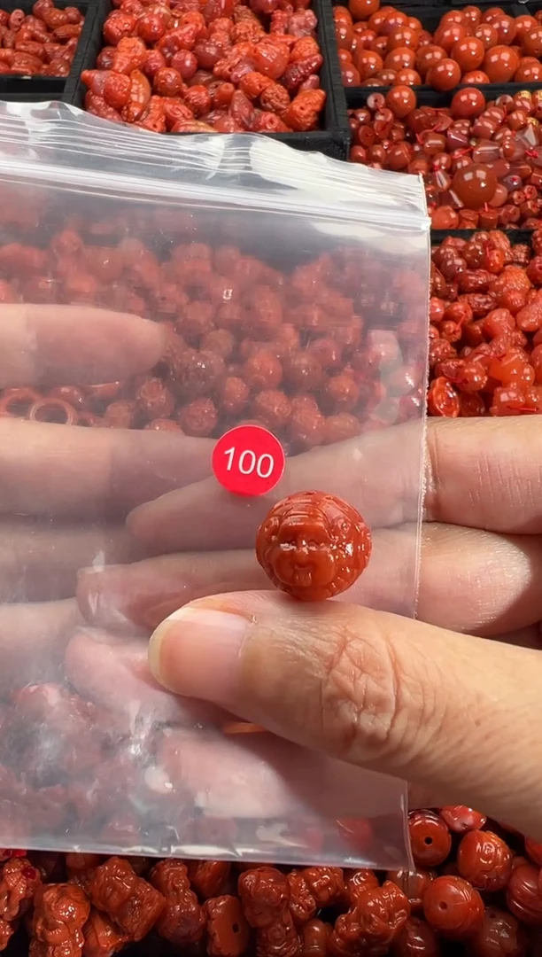 颈饰未镶嵌南红玛瑙1