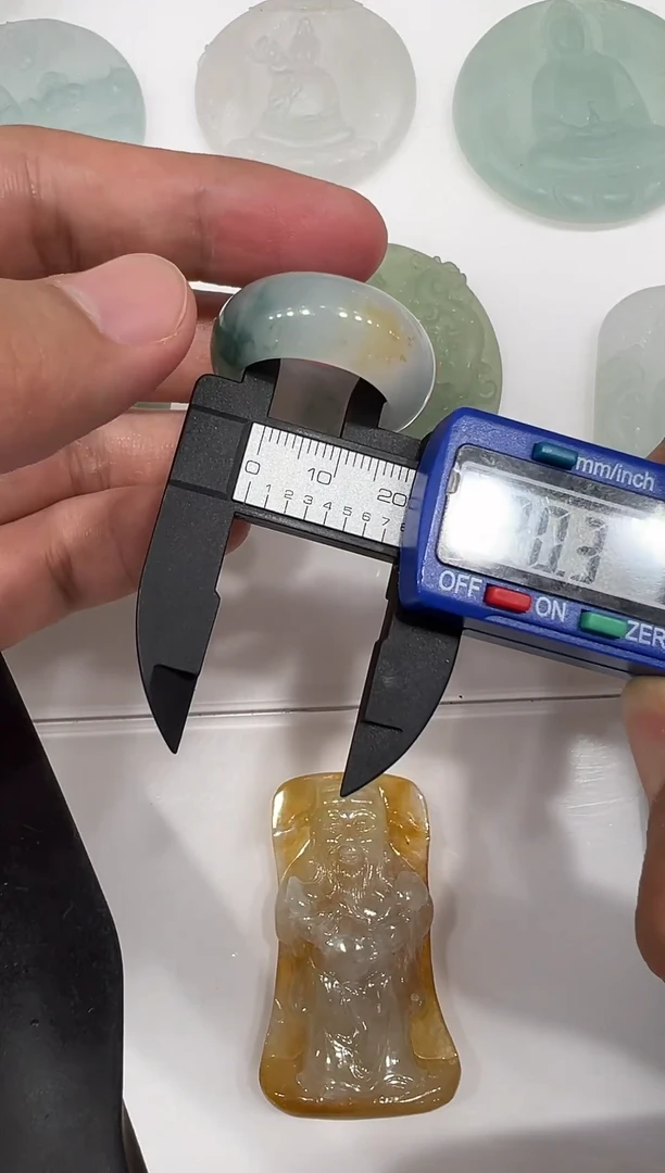 未镶嵌定制翡翠戒圈