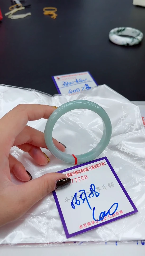 翡翠手镯未镶嵌11111111111111