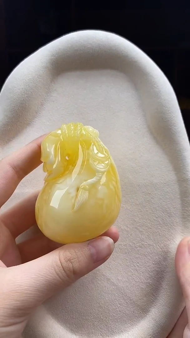 琥珀颈饰未镶嵌吊坠