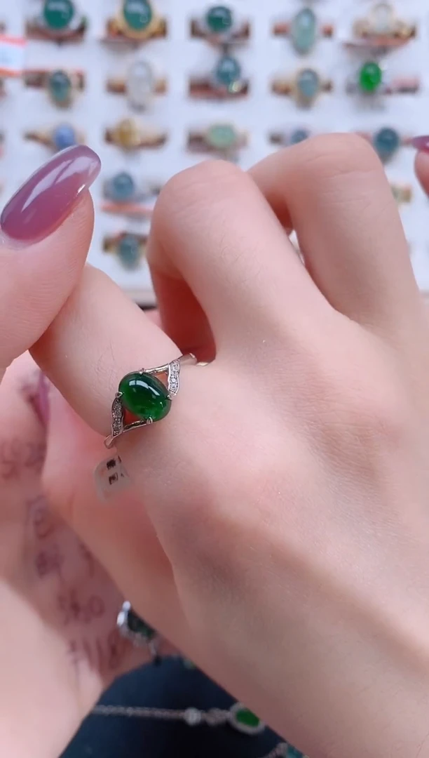 翡翠戒指银S925镶嵌天然翡翠