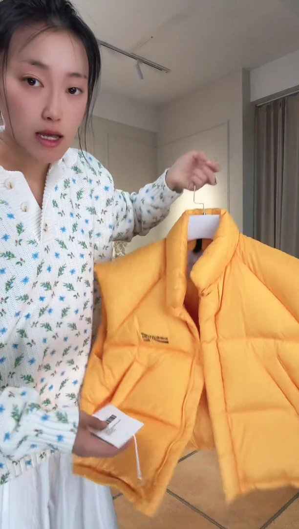 吖*姐设计师品牌橙色棉马甲