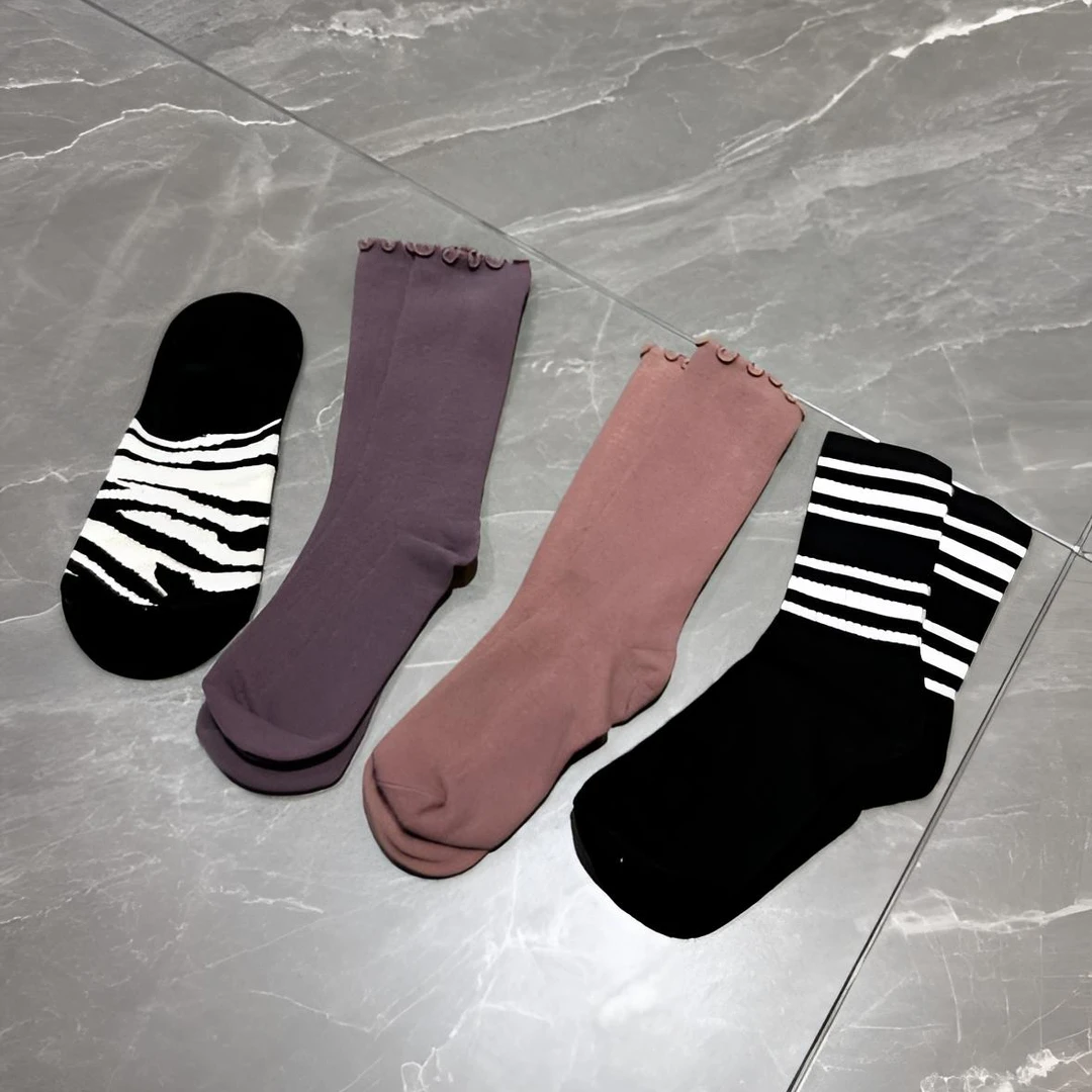 349    四双时尚秋冬中筒袜船袜组合韩版袜子     款号#044