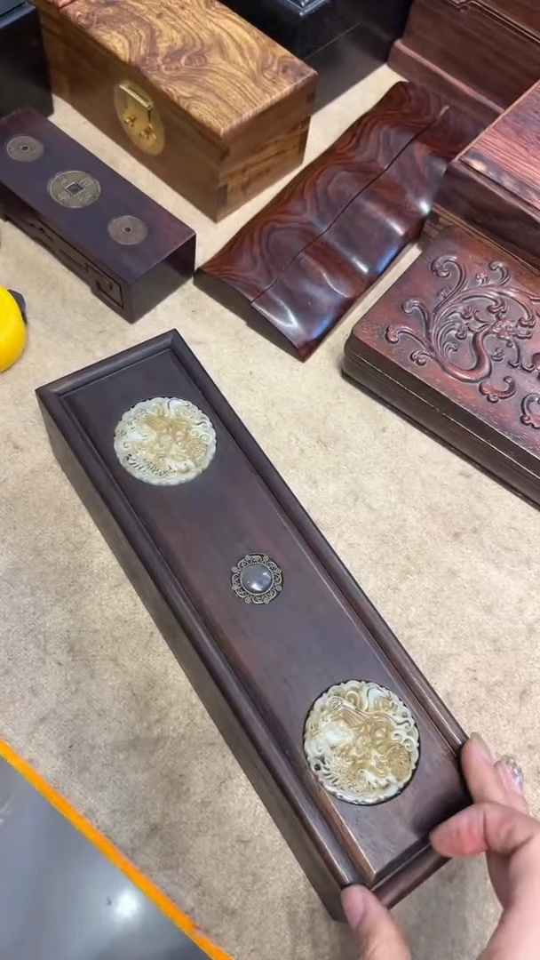 【闪购商品】贡木玉石镶嵌线香盒