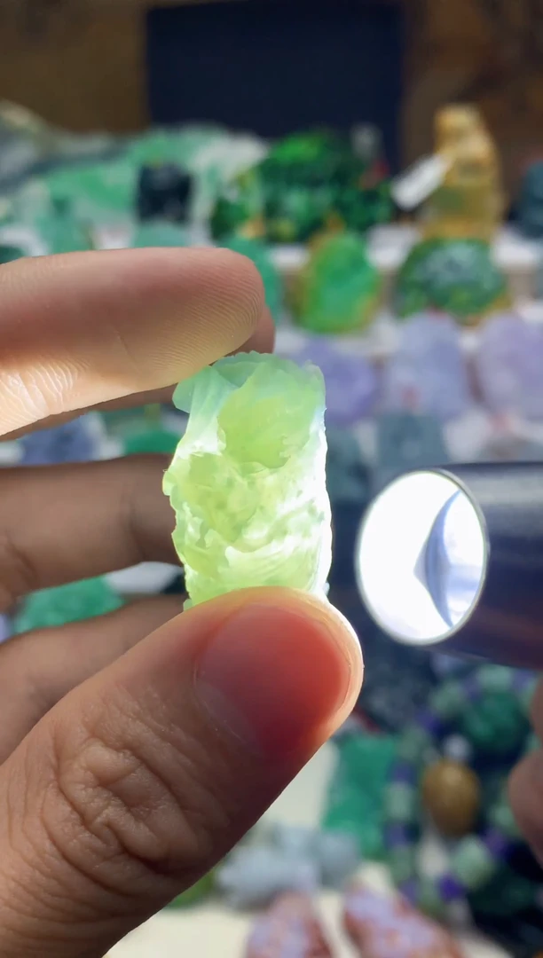 颈饰未镶嵌翡翠天然A货翡翠