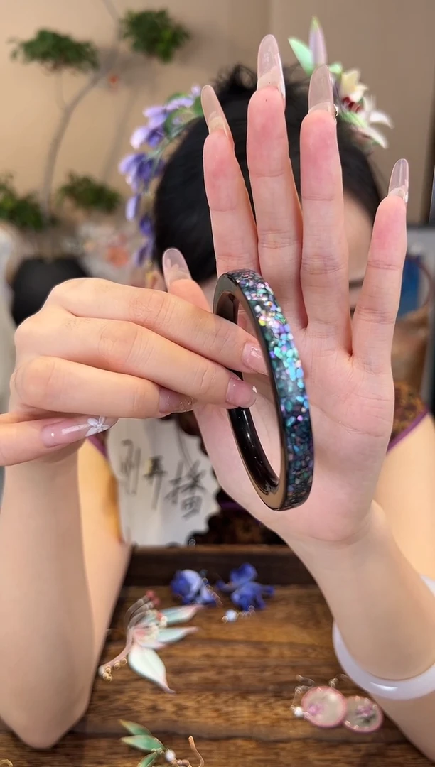 刺绣易*大漆螺钿手镯