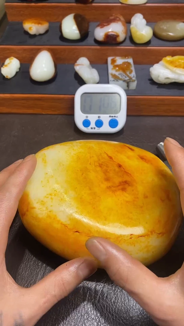 未镶嵌和田玉摆件艾****…和田玉