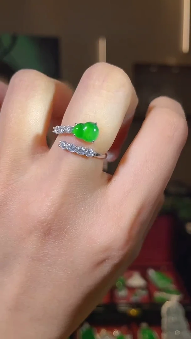 【闪购商品】翡翠戒指银S925镶嵌天然翡翠A货