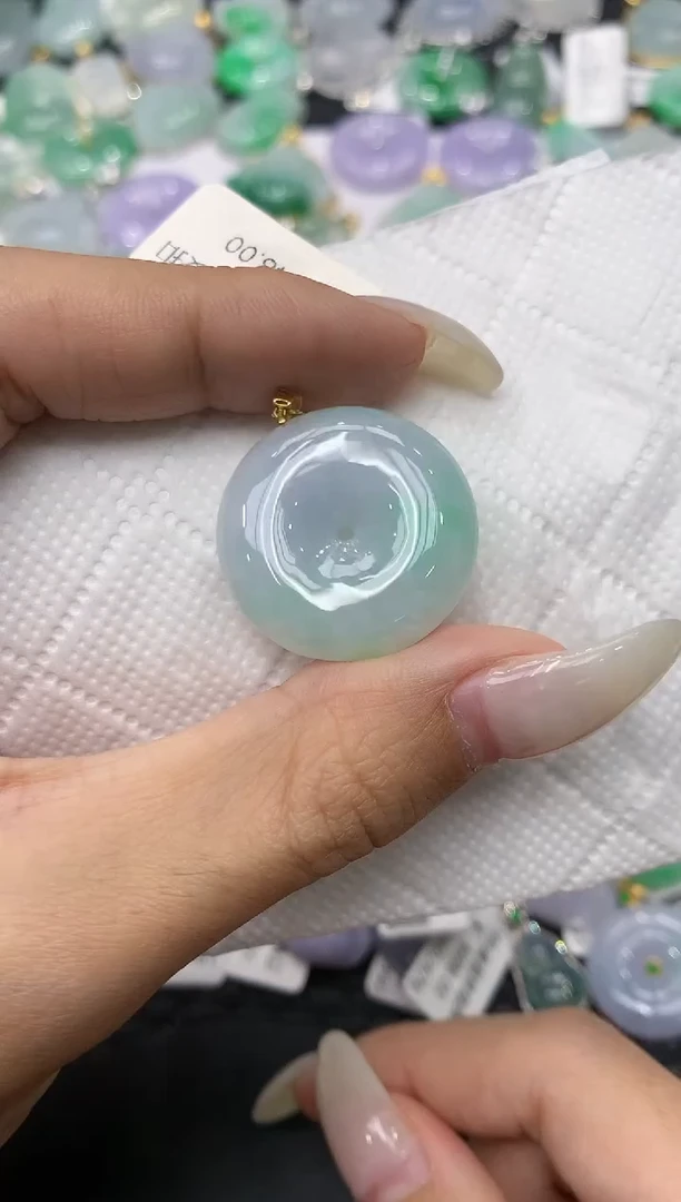 颈饰18K金镶嵌翡翠11111111111