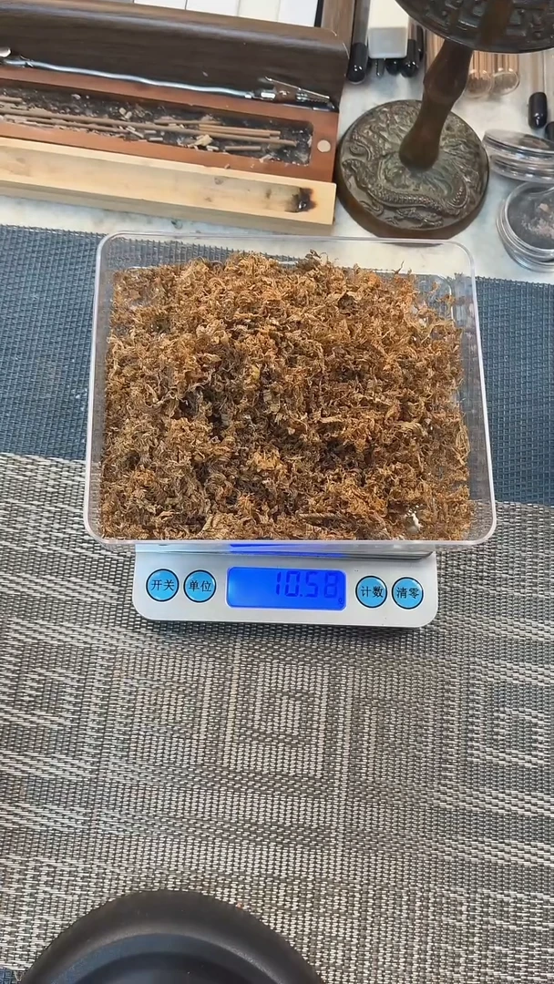 沉香越南菩萨天然沉香勾丝10g