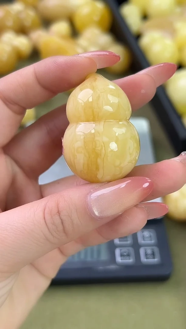 裸石琥珀未镶嵌椿***N琥珀蜜蜡吊坠