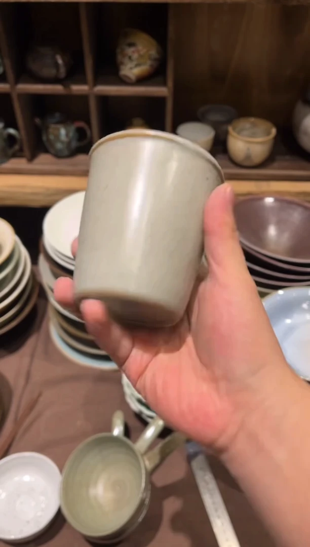【闪购商品】瓷片307 绿影的水杯1个