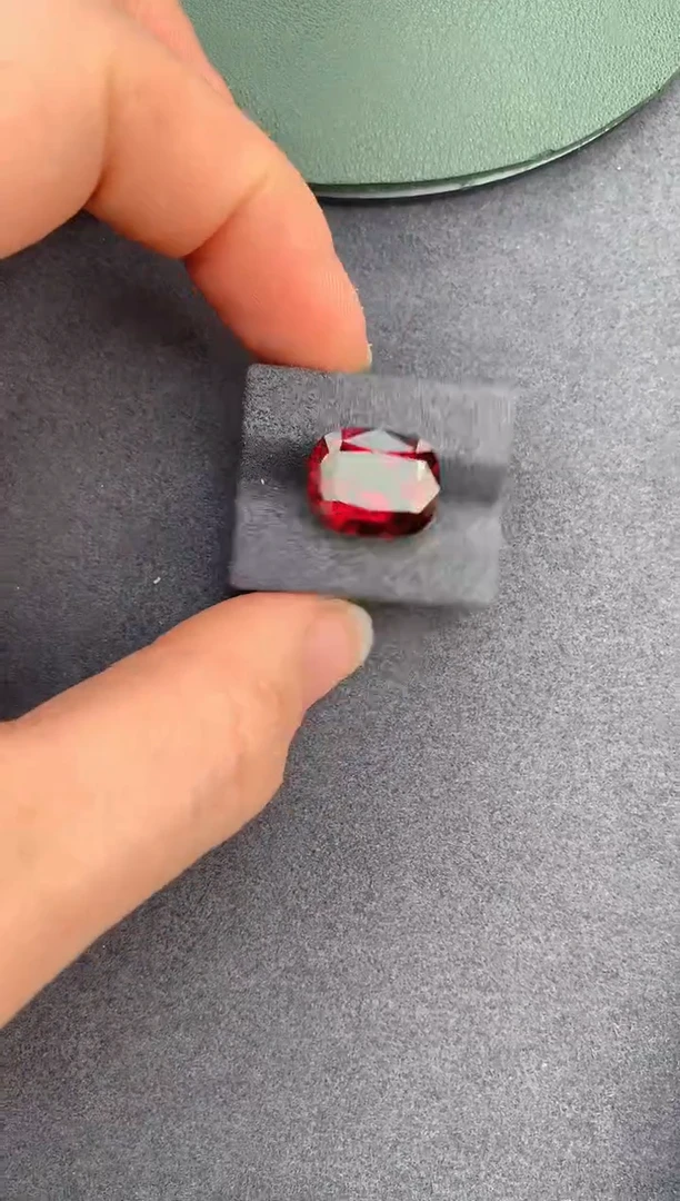 【闪购商品】石榴石裸石未镶嵌12ct镁铝榴石