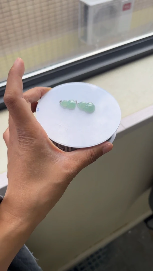 18K金镶嵌挂件翡翠多样性发一件CH191