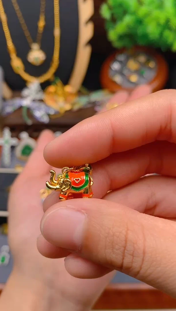 【闪购商品】翡翠吊坠(不含链)银S925镶嵌大象