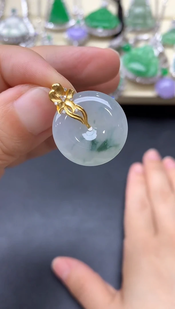 颈饰18K金镶嵌翡翠318-中国好珍宝