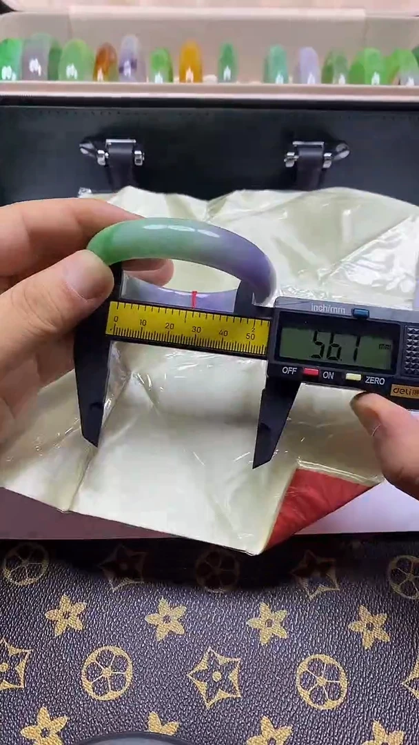 翡翠手镯未镶嵌091