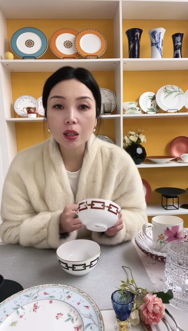 福利款 链条 红+黑 饭碗