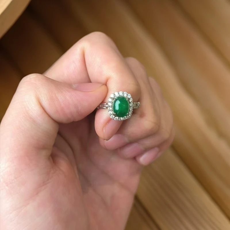 天然翡翠A货蛋面戒指