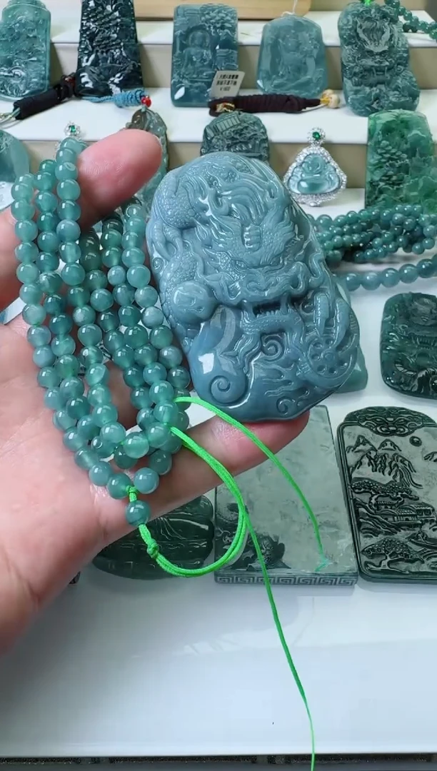 翡翠未镶嵌吊坠(不含链) 11111111111111