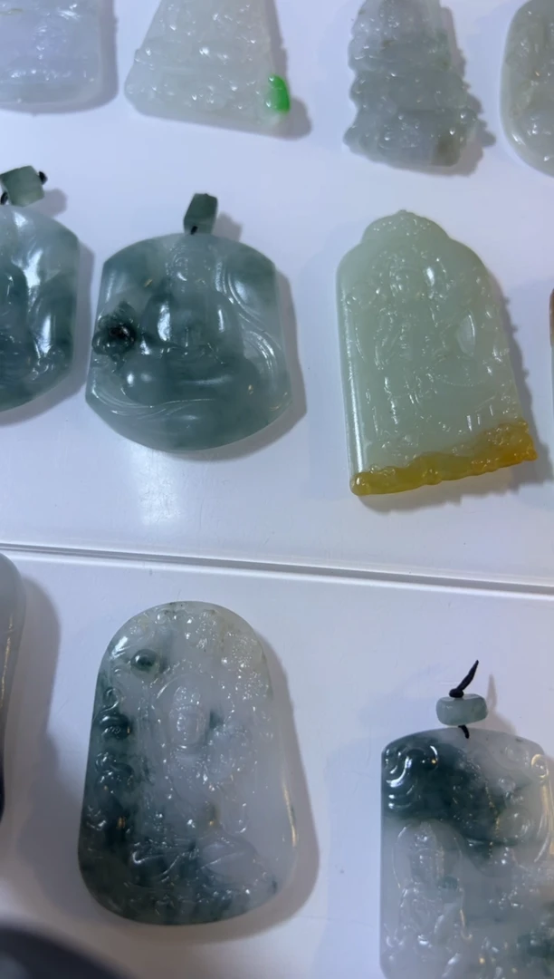 未镶嵌定制翡翠素衣
