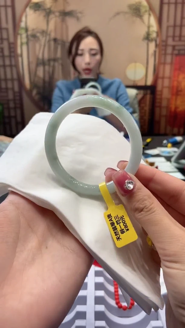【闪购商品】翡翠手镯未镶嵌00006193