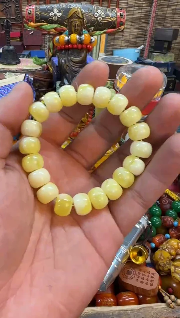 【闪购商品】蜜蜡裸石未镶嵌推荐好物如图所示