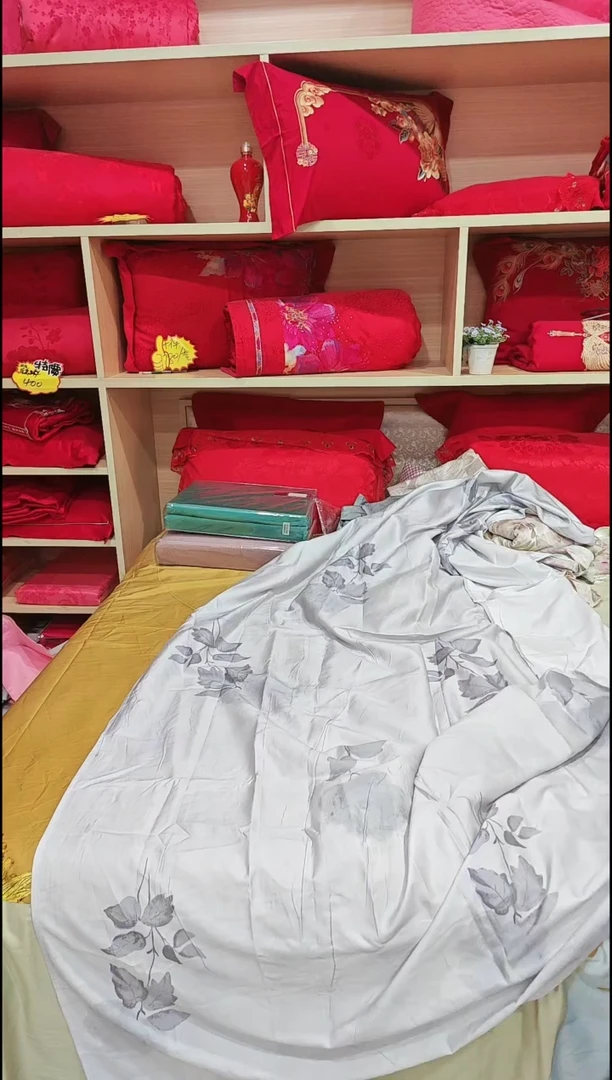 银鼠毛长绒棉磨毛床单1.4*2.5边上有字