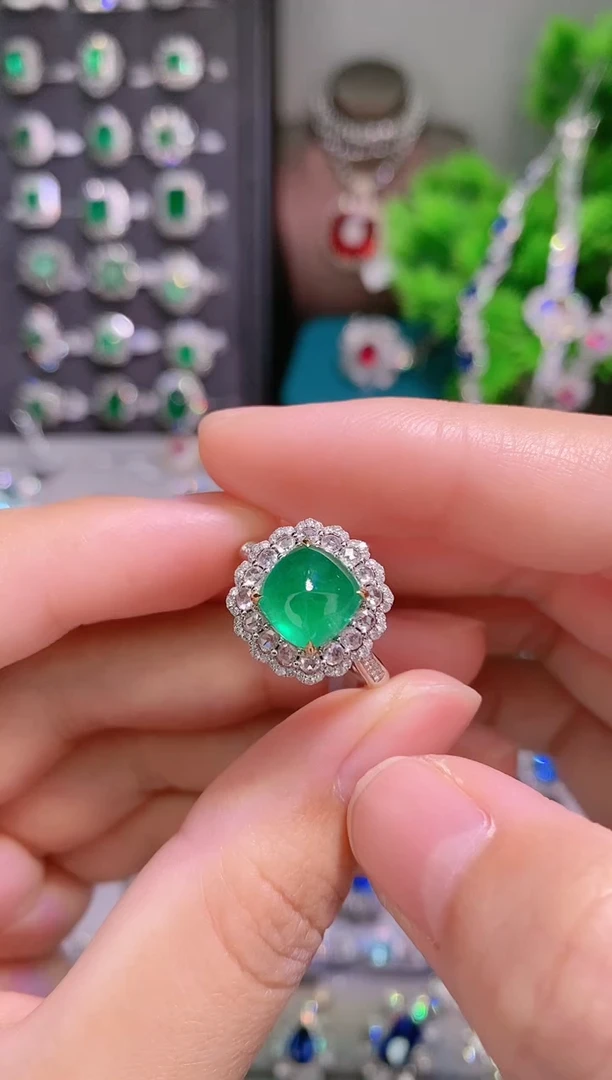 18K金镶嵌18K金戒指祖母绿.