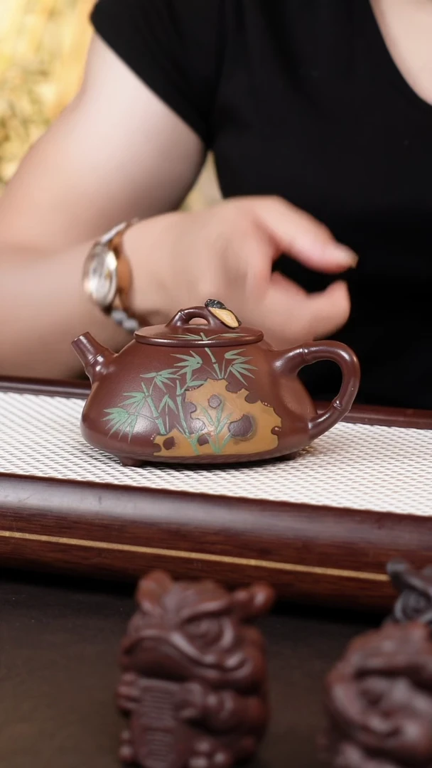 茶壶紫砂知足常乐