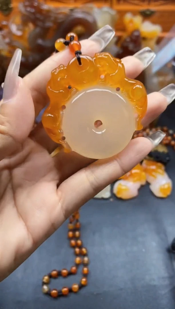 玛瑙/玉髓挂件未镶嵌宜**剑ll