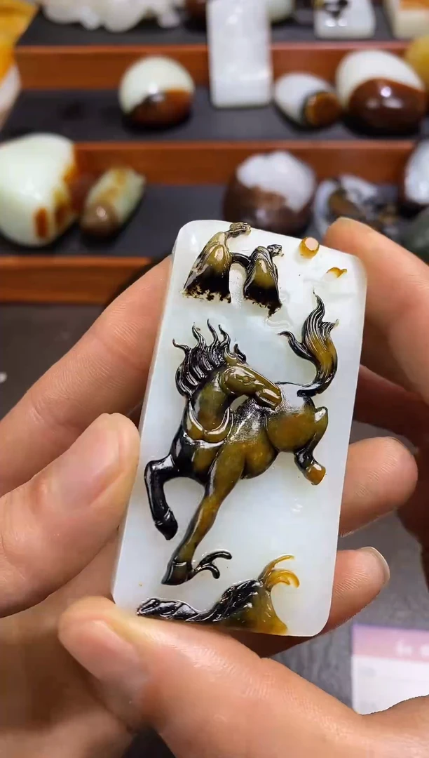 未镶嵌和田玉摆件用****…和田玉